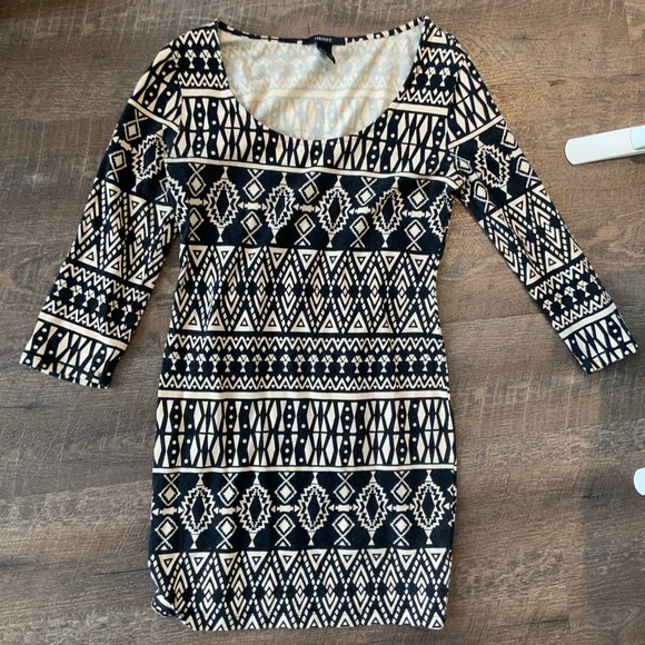 đź‘—Forever 21 Aztec Print Bodycan Size L - Picture 2 of 4
